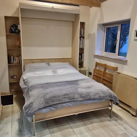 Alpstuga Cosy Near Lough Hyne