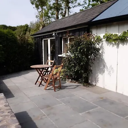 Cosy Near Lough Hyne Alpstuga *