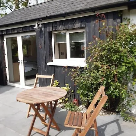 Cosy Near Lough Hyne *