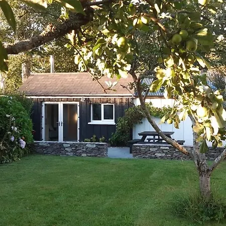 Cosy Near Lough Hyne