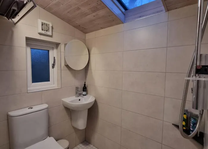 Cosy Near Lough Hyne *