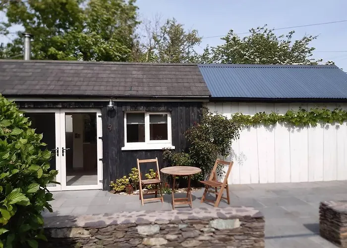 Cosy Near Lough Hyne 斯奇博瑞恩